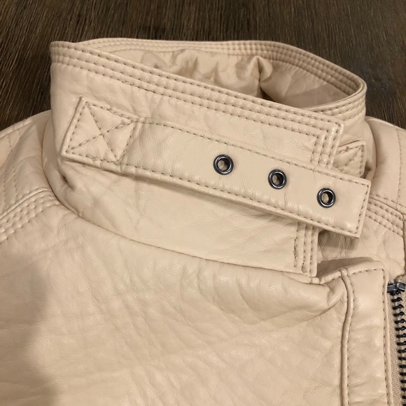 GUESS FAUX-Leather MOTO JACKET - Picture 5 of 13